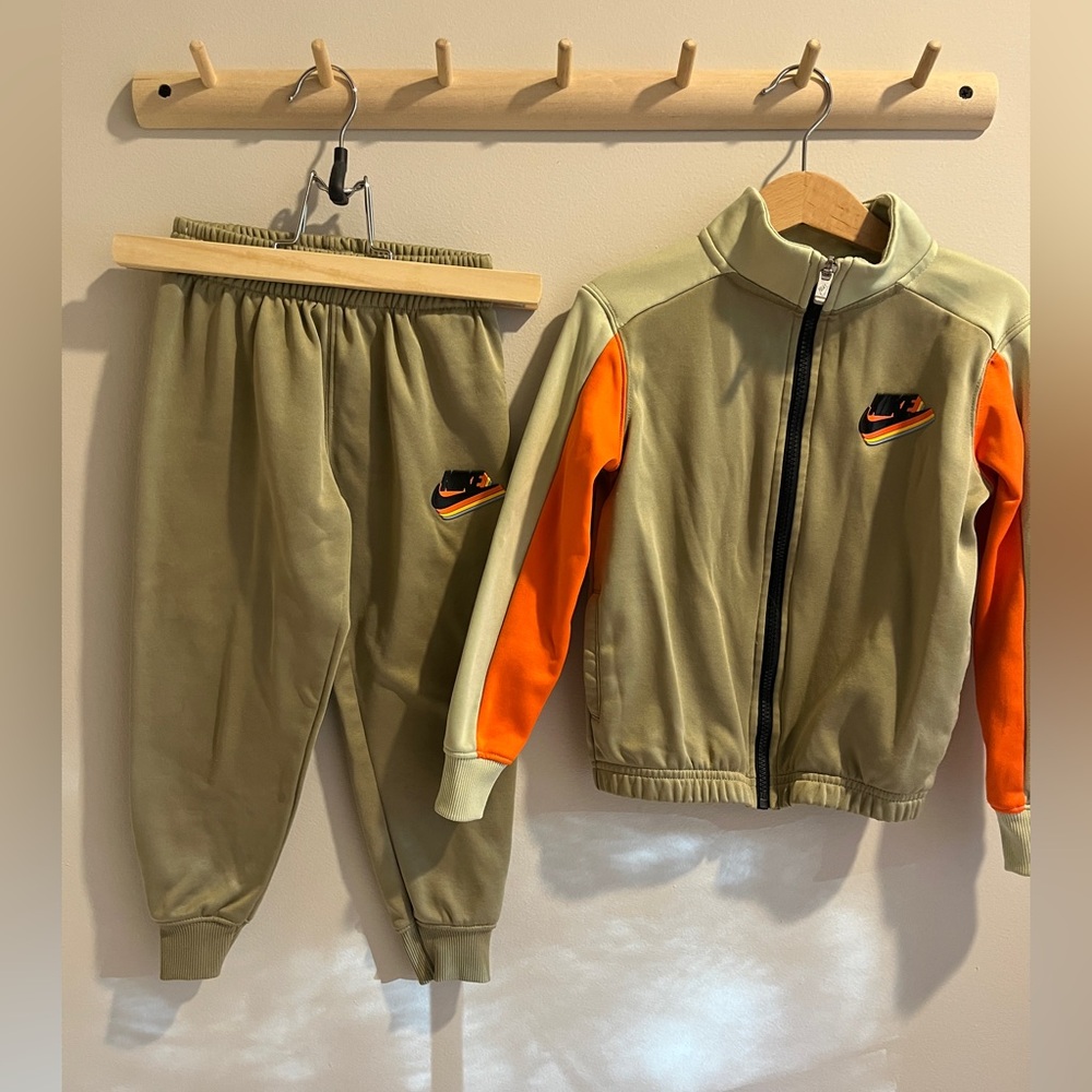 NIKE | Retro Kids' Tan and Orange Tracksuit | 4-5 YO